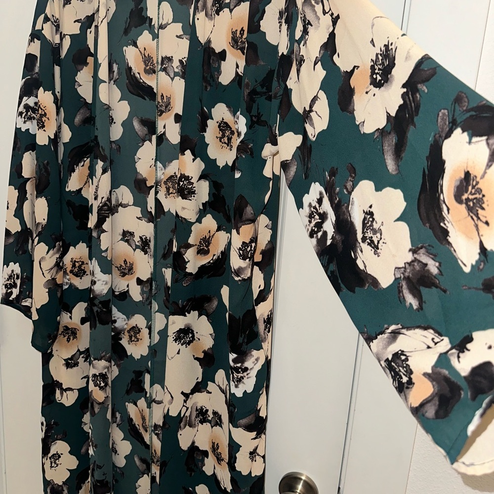 Pinkblush Teal and Cream Floral Kimono